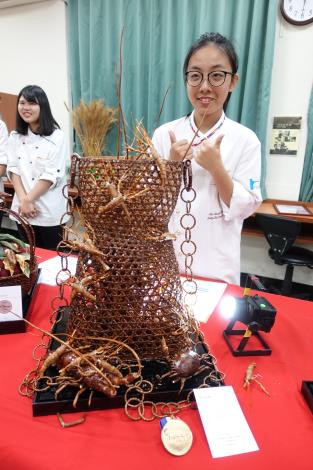 金牌_180504161805.jpg
