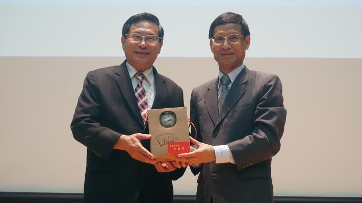 官網_市長與林萬億_180604183318.jpg