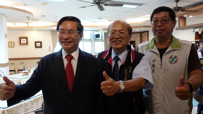 市長參觀餐廳_180621142118.jpg