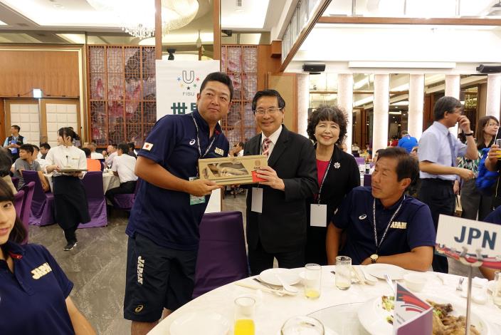 0FB_A贈送日本隊_180705205929.jpg