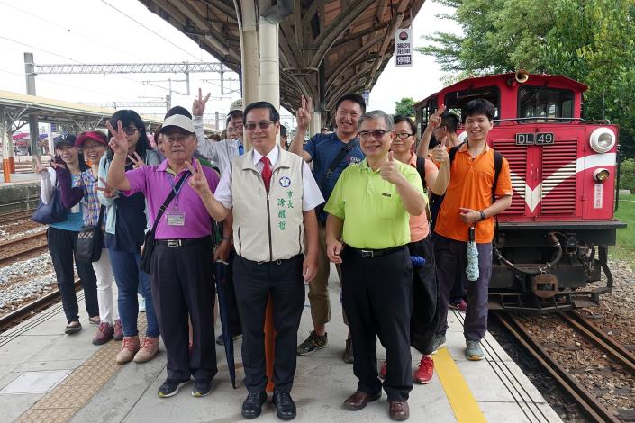 嘉義車站合照_180815155303.jpg