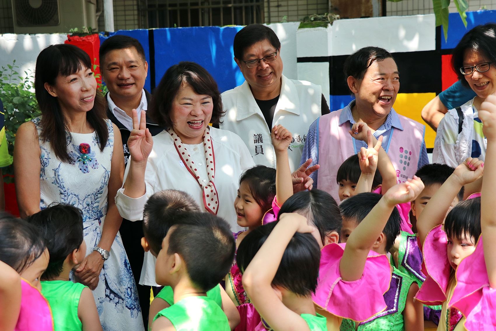 0_市長和幼兒園學童2.JPG