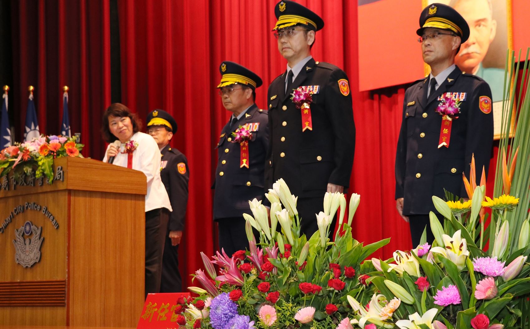 公版_主持人_市長黃敏惠介紹新任官.JPG