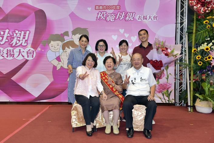 A3模範母親合照7.JPG