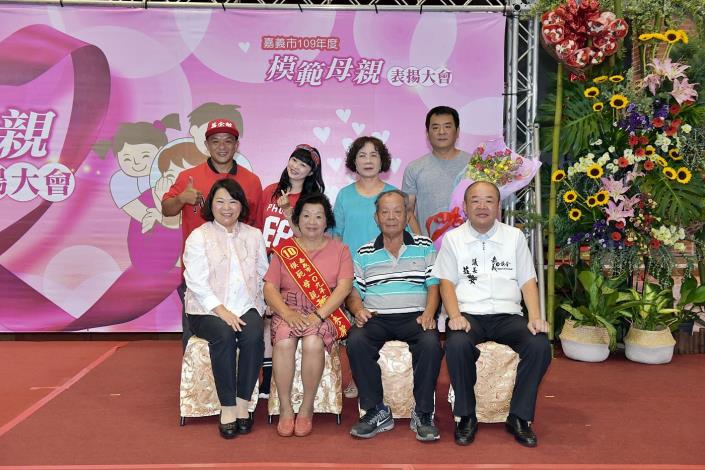 A3模範母親合照10.JPG