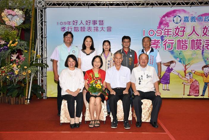 A4孝行楷模合照9.JPG