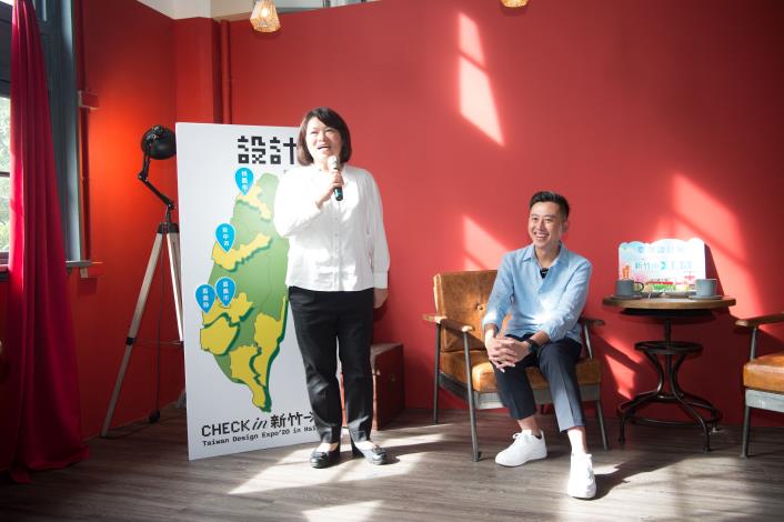 C黃敏惠市長與林智堅市長參觀文創園區2 (9).JPG