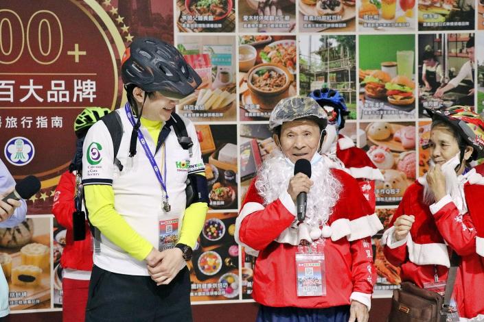 0_右二高齡98歲的康夢麟 講話鏗鏘有力.JPG