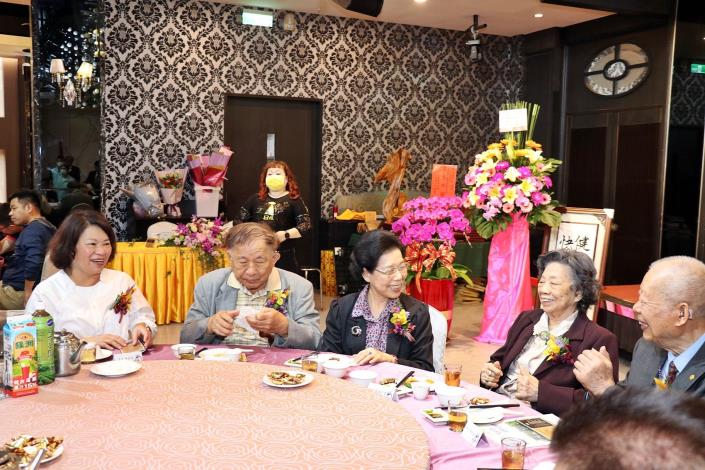 0_市長與總統府資政張博雅皆參與達摩健身協會授證典禮.JPG