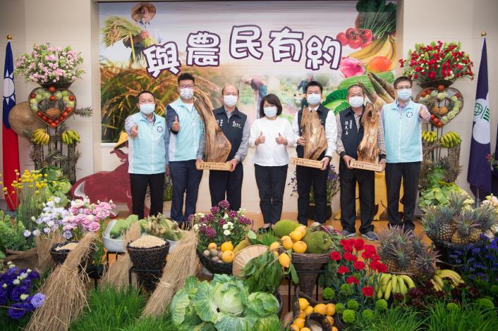 0_嘉義市農會三首長-理事長劉明澄、常務監事張元嘉、總幹事黃騰輝均受邀出席。 (2)