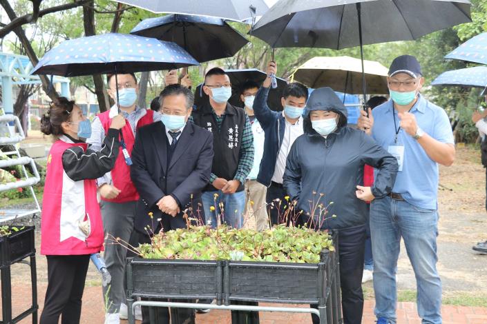 6 參觀樂齡健康訓練場 (1).JPG