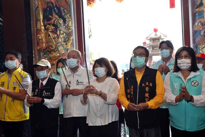 1100402 紫微宮玄天上帝祈安遶境 (9).JPG