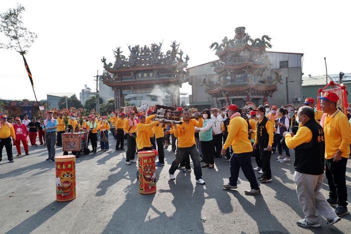 1100402 紫微宮玄天上帝祈安遶境 (14).JPG