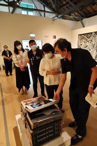 1100402_感性製圖機器 戴明德個展 (2).JPG