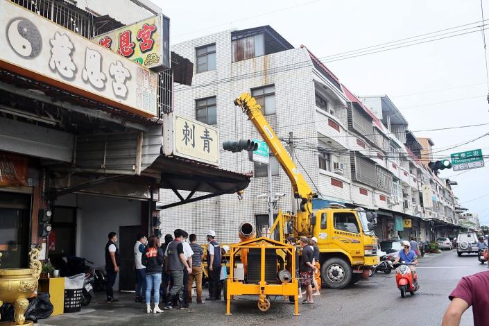 B重慶二街加派抽水機.JPG