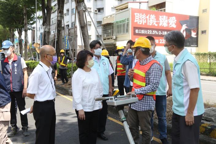0_ 市長視察透地雷達檢測 (3).JPG