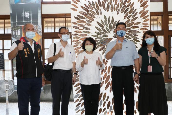 0_ 4 黃敏惠市長(左三)與法務部矯正署嘉義監獄黃銘強典獄長(右二)等人合照.JPG