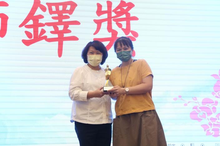 0_師鐸獎民生國中郭芝菁老師.JPG