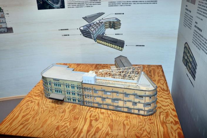 1官網_B嘉義市立美術館模型.JPG