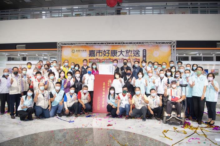 0LINE_大合照 (1)