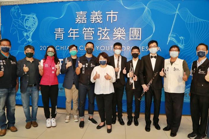 3官網_大合照.JPG