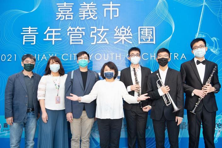 2官網_合照