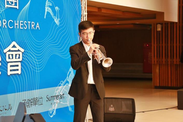 6官網_汪資峻演奏小號.JPG