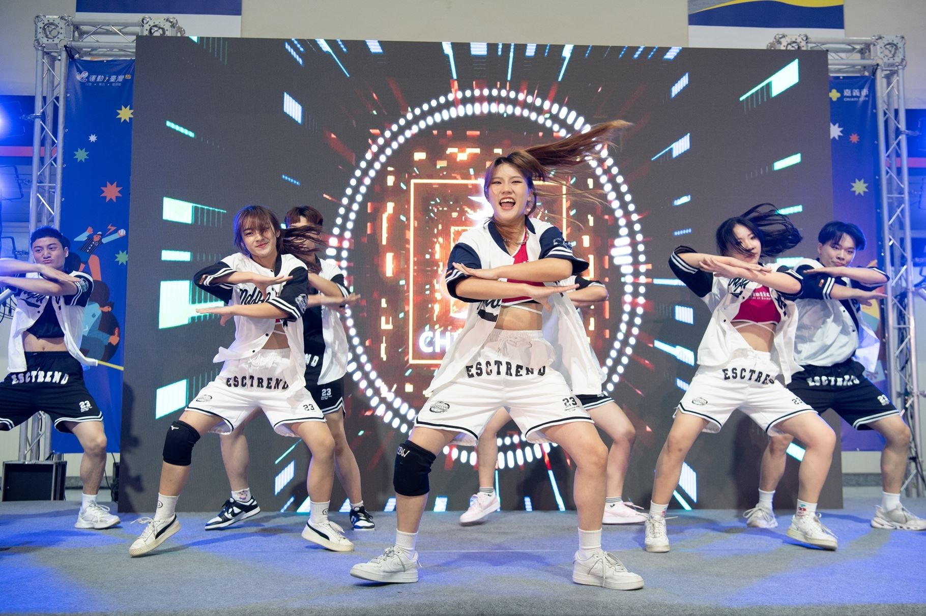 0FB 開場演出