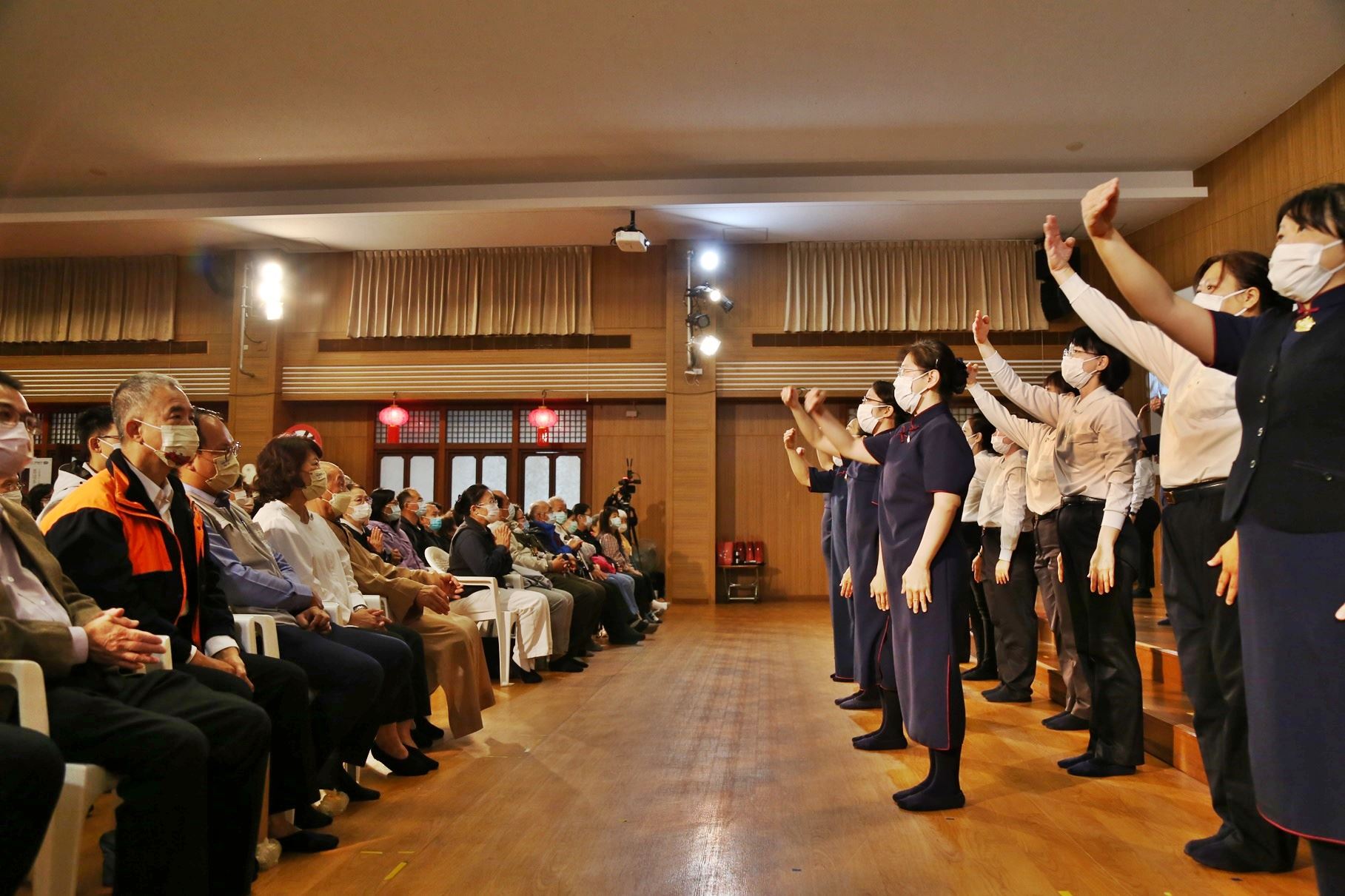 0_市長欣賞千歲團演出 (1).JPG