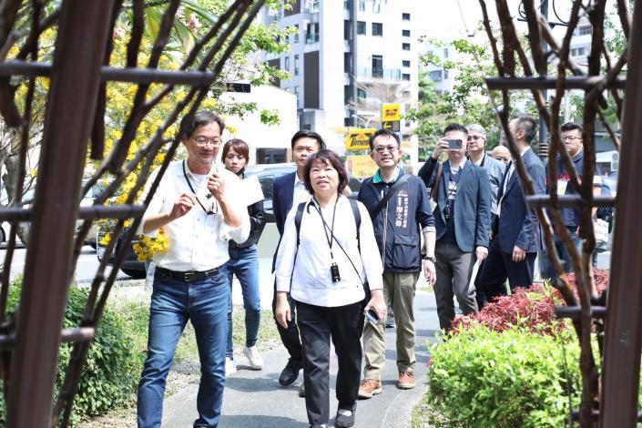 0_參觀台中市興進綠園道 (2)