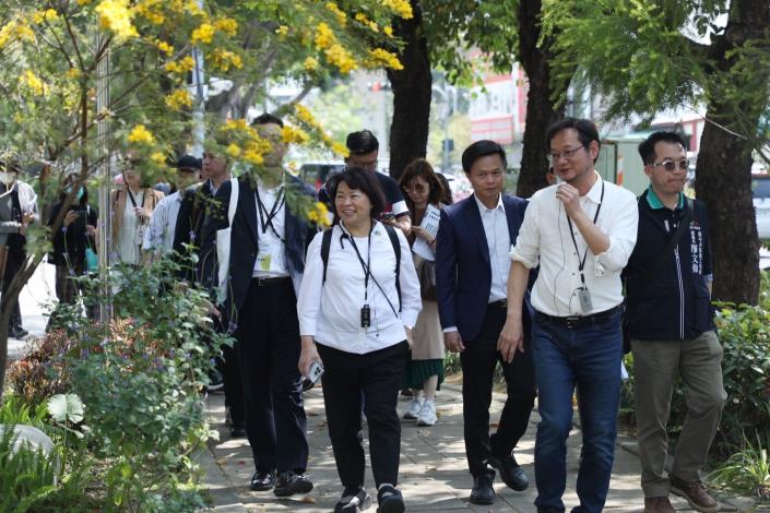 0_參觀台中市興進綠園道 (5)