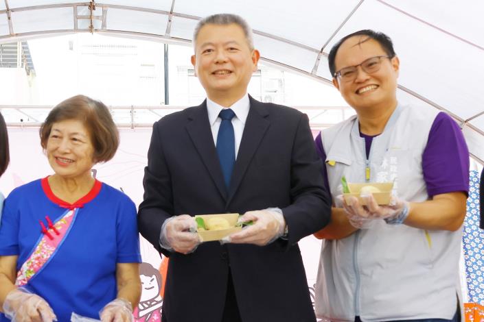 0 副市長製作獨嘉 火雞肉飯口味麻糬.JPG