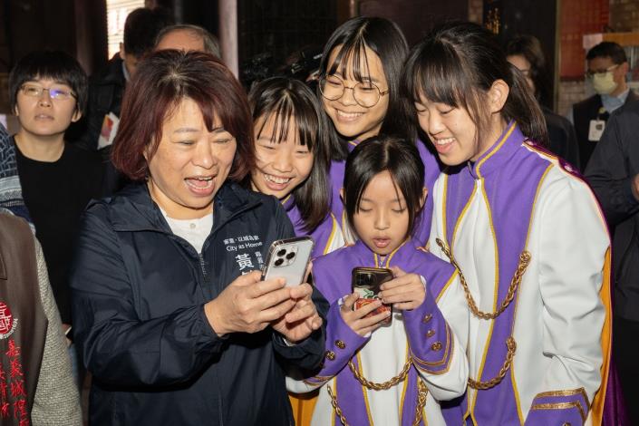 0_市長與大業實中 學生體驗解謎 (1)