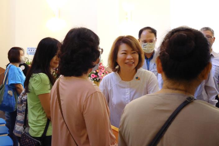 0 黃敏惠市長慰問家屬 (2)