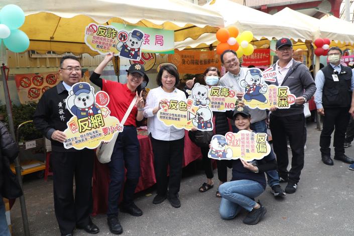 0_現場許多宣導攤位 (4).JPG