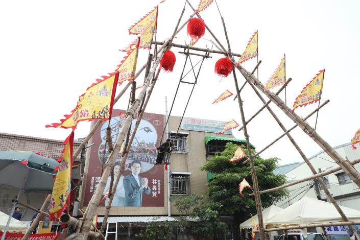 0_雙人組選手表演盪鞦韆 (1).JPG