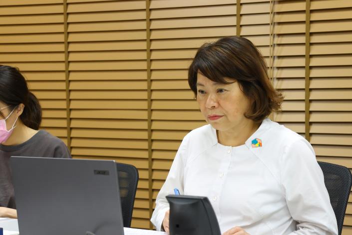 0 黃敏惠市長與中台灣七縣市首長共同召開線上會議 力求安定民心、顧民生 (1).JPG
