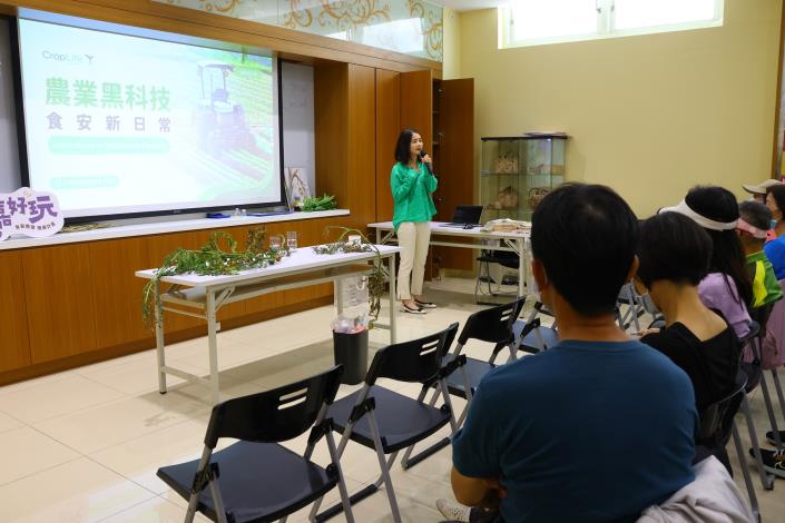0 活動針對食安教育進行專題演講 推廣食農教育.JPG