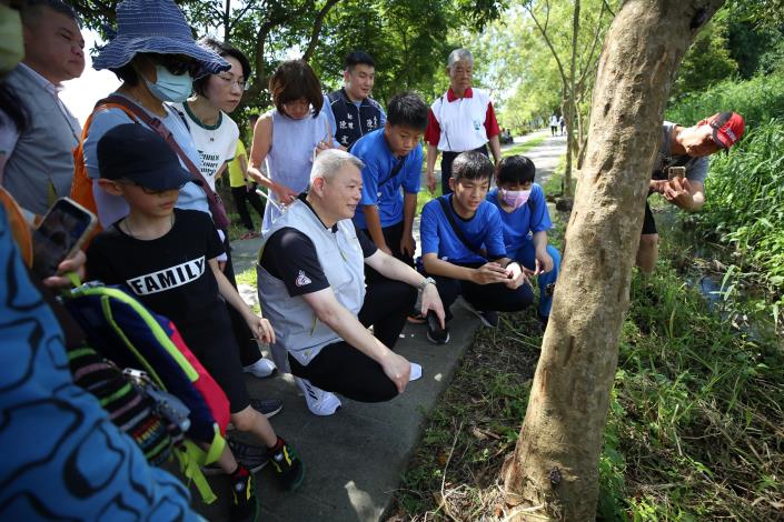 0_北興國中學生擔任解說員 (1).JPG