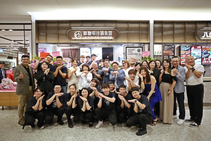 產業嘉義隊拓展版圖 林聰明沙鍋魚頭台北101店開幕 黃敏惠市長祝福門庭若市