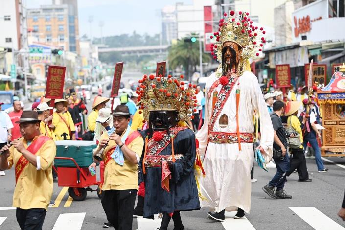0_嘉義城隍夜巡 九尊城隍齊聚共祈國泰民安 黃敏惠市長「人在 神在 嘉義就在」 (3)