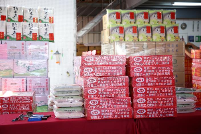 0_中秋送愛心！九華山地藏庵發放贊普品 與嘉市府攜手傳遞溫暖 (3).JPG