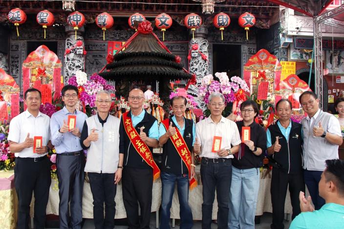 教育基金、營養午餐及課輔費頒發儀式 (2).JPG