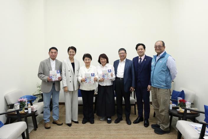 0_中台灣區域治理平台 8縣市正副首長齊聚 (5).JPG