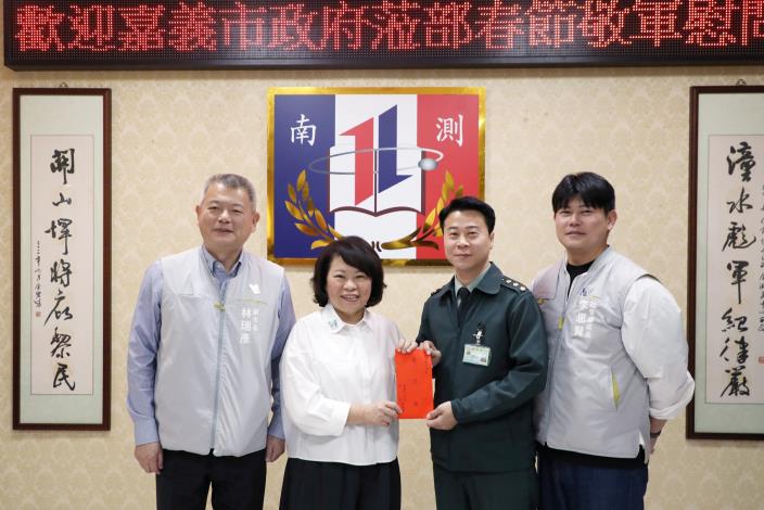 0_黃敏惠市長率市府團隊以及各社團春節勞軍 (5).JPG