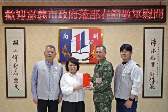 0_黃敏惠市長率市府團隊以及各社團春節勞軍 (7).JPG