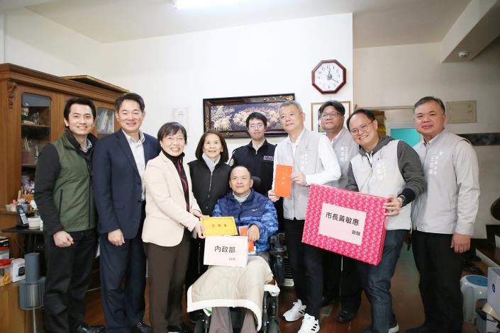 0_嘉義市關懷身心障礙退伍軍人 獻上新春祝福 (4)