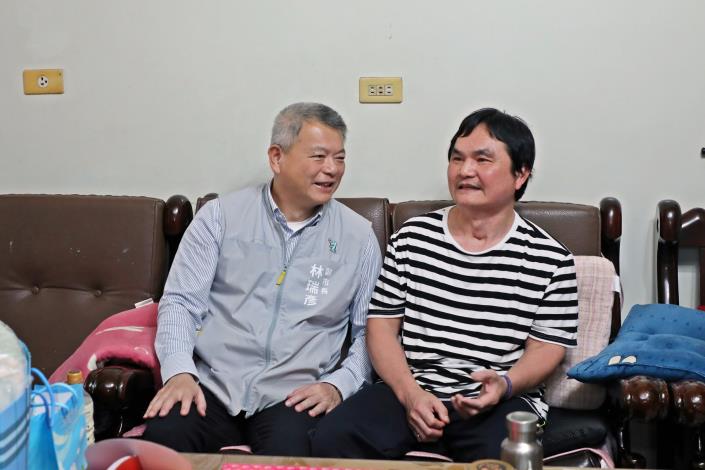 0_嘉義市關懷身心障礙退伍軍人 獻上新春祝福 (8).JPG