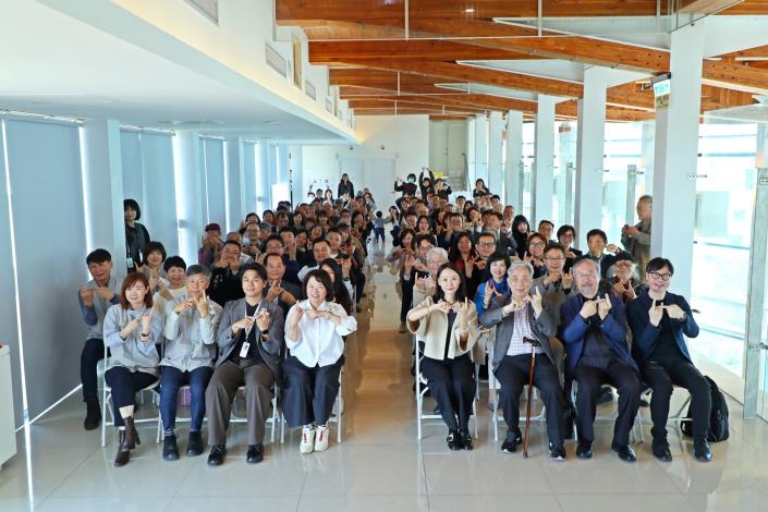 0_嘉義市立美術館新任館長潘青林宣誓就職 (3).JPG