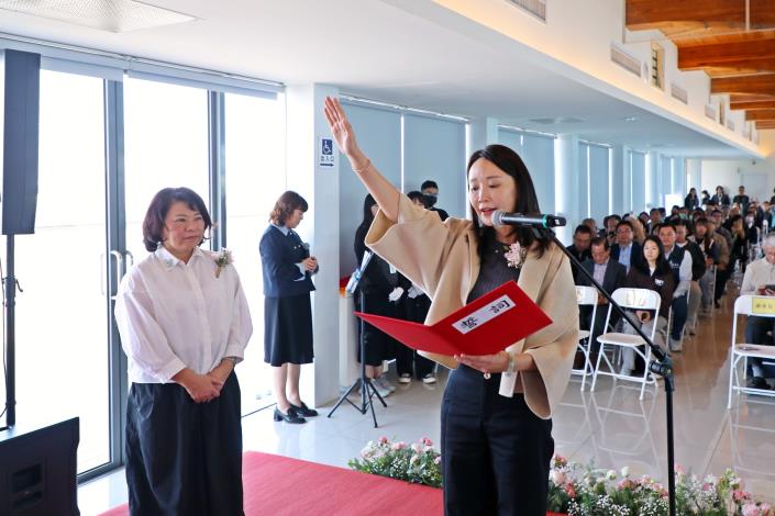 0_嘉義市立美術館新任館長潘青林宣誓就職 (5).JPG